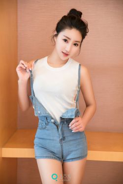 荡女妇边被C边呻吟久久网